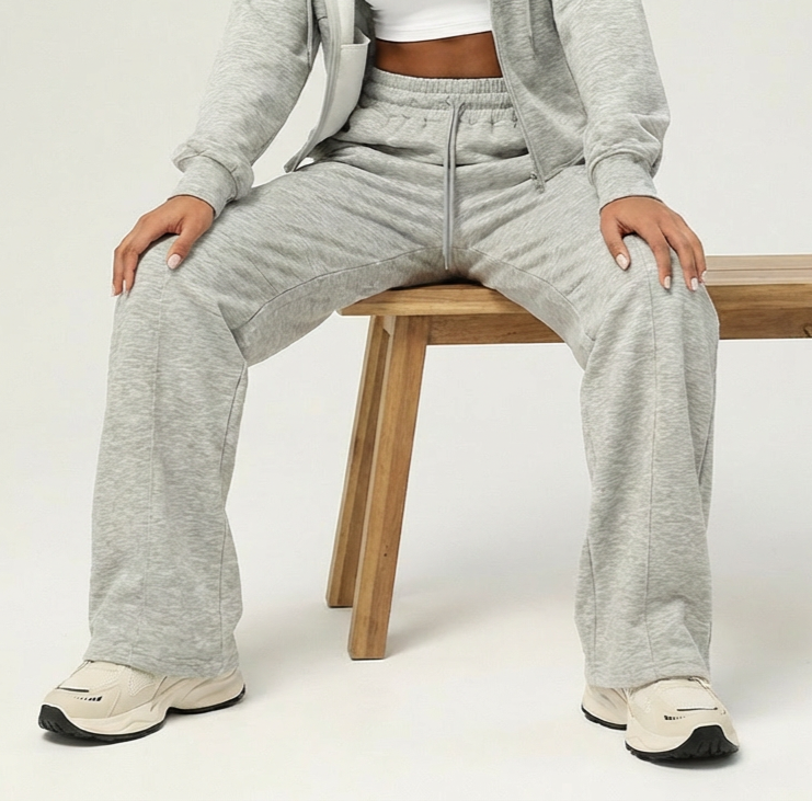Women’s Flared Sports Pants with Elastic Waist