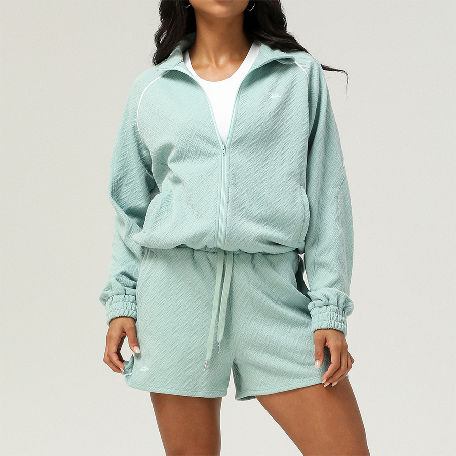 Women’s Textured Lightweight Zip-Up Sports Jacket | Breathable Chevron-Pattern Performance Outerwear