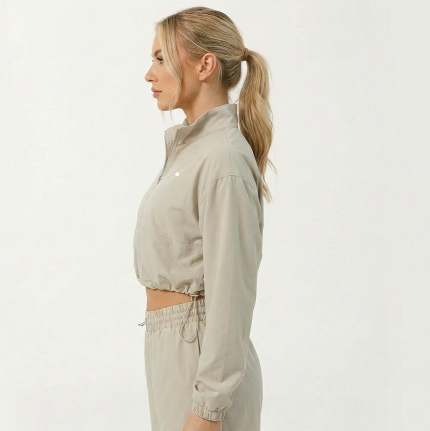 Cropped Athletic Pullover with Half Zip – Lightweight Training Top