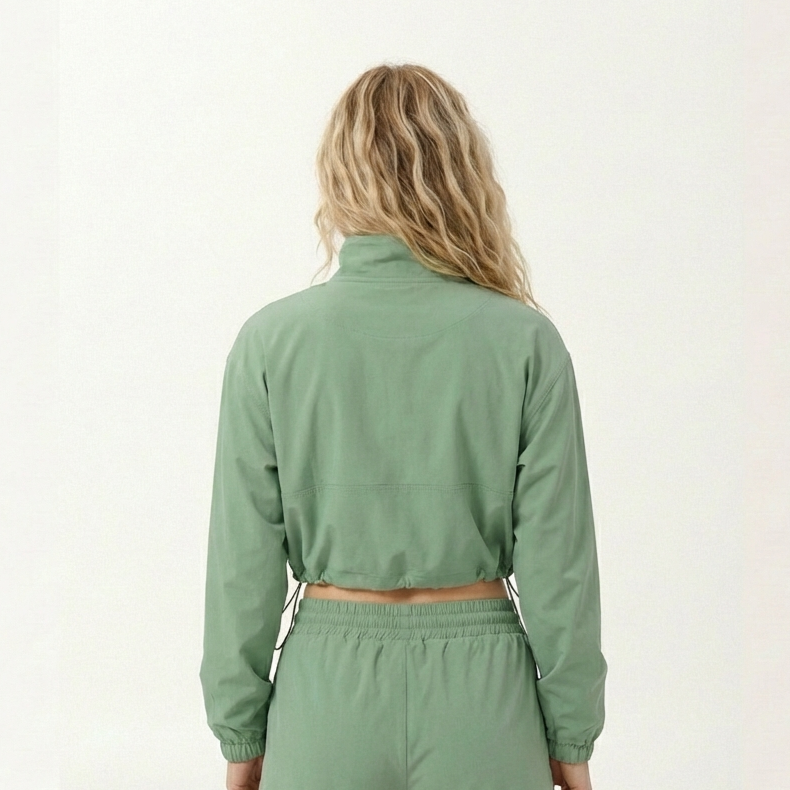 Cropped Athletic Pullover with Half Zip – Lightweight Training Top