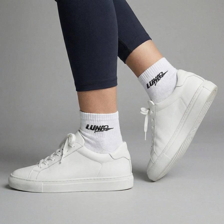 Woman's Ankle Sports Socks – Breathable & Sweat Absorbing