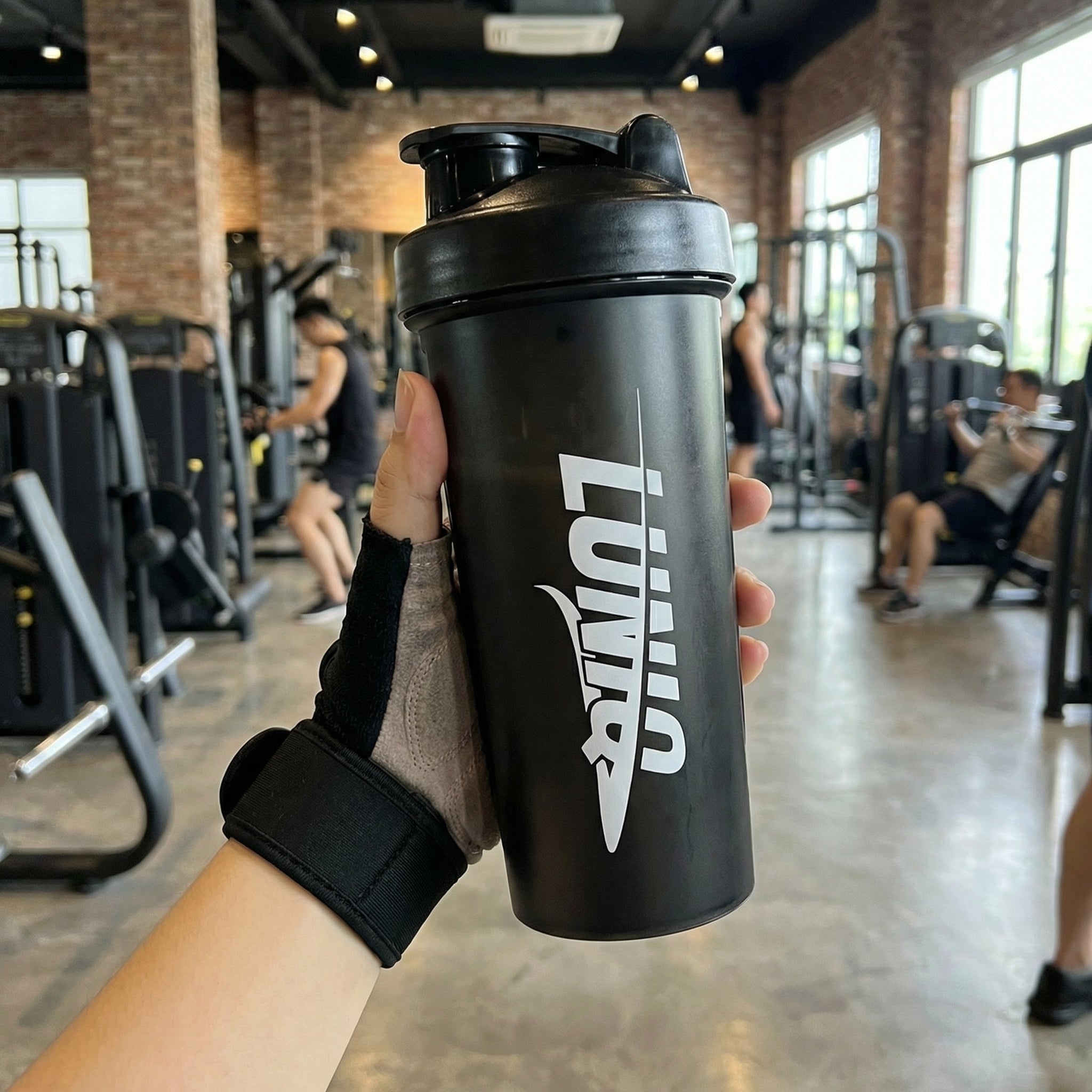 Protein Shaker Bottle with Leakproof Lid – Gym & Workout Use